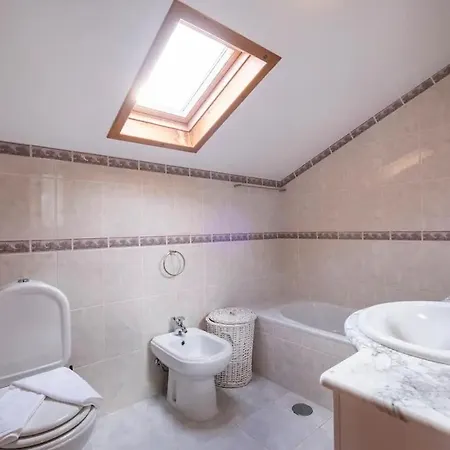 بيت للعطل Pita Relogio do Poiso